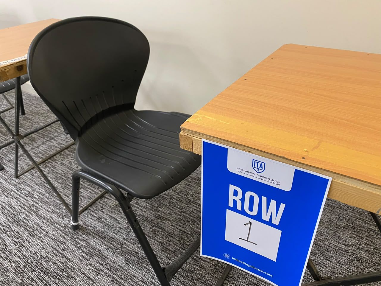 Row marker on an exam desk
